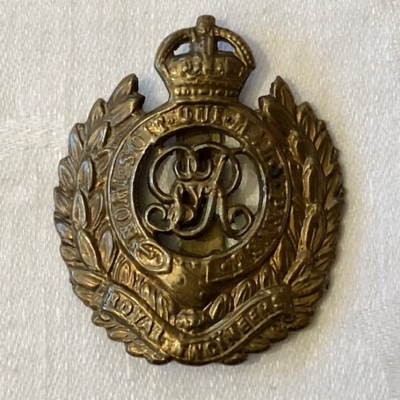 WW1 Royal Engineers Cap Badge Front